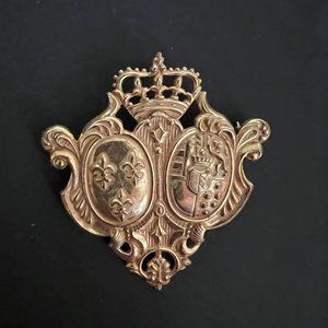 Miriam Haskell Crest Pin